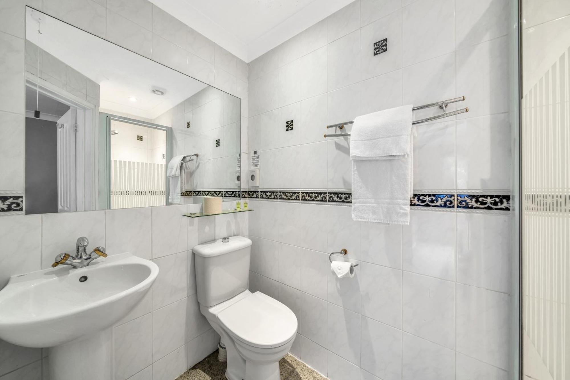 Dial House Crowthorne