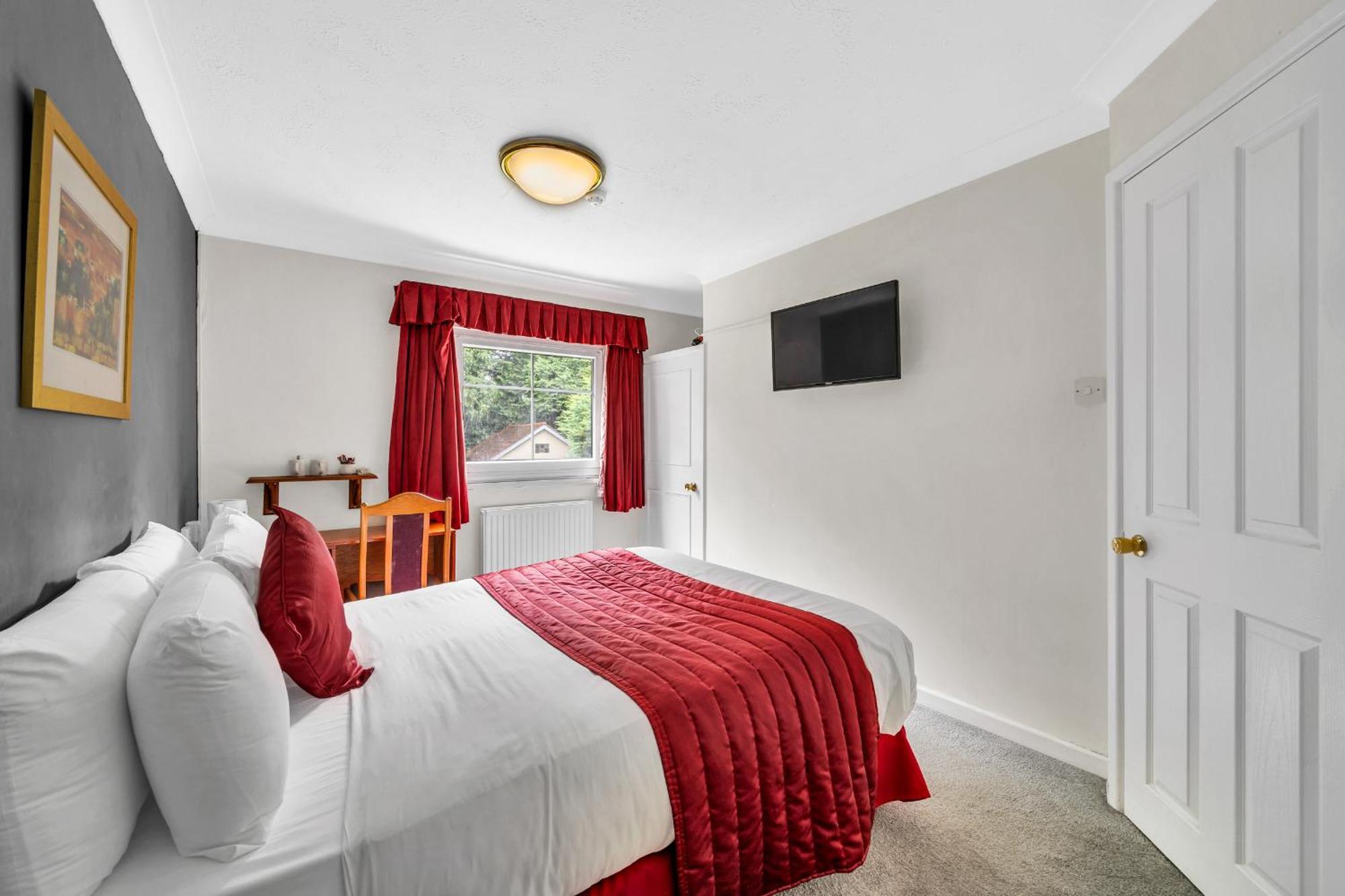 Dial House 3* Crowthorne